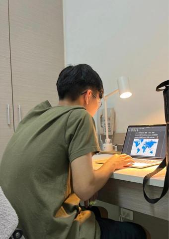 嚴庭松 - 線上教學經驗