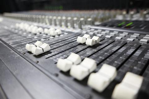 TMT Studio - Mackie 32X8
