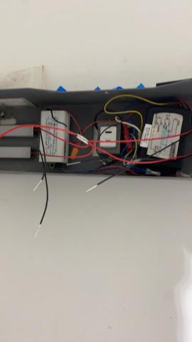 鬍鬚工程有限公司 - 樓層指示燈修繕