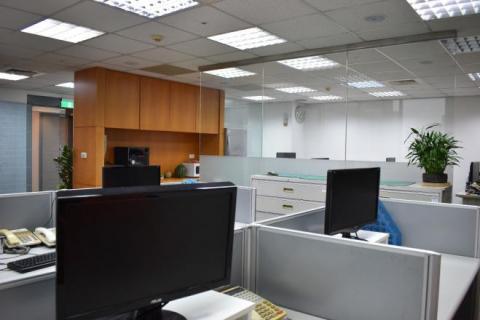 傳訊光科技-客製化系統開發、網站購物車、CRM、EIP - 辦公區 傳訊光科技-客製化系統開發、網站購物車、CRM、EIP - 辦公區