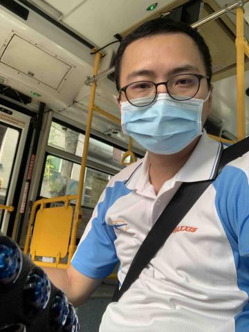 提供一日代班服務的專家陳果凍