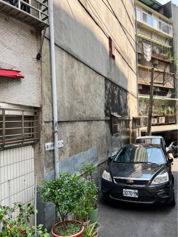 恆茂工程行 - 外牆防水施作前