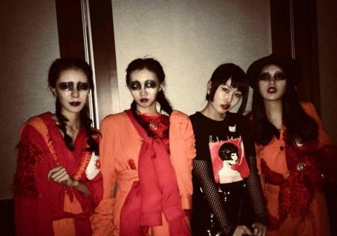 via makeup stylist - 花絮工作照