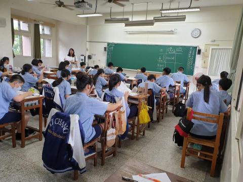 Tara.Lin - 大堂整班授課狀況