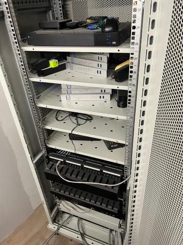 元宇通訊工程行 - 