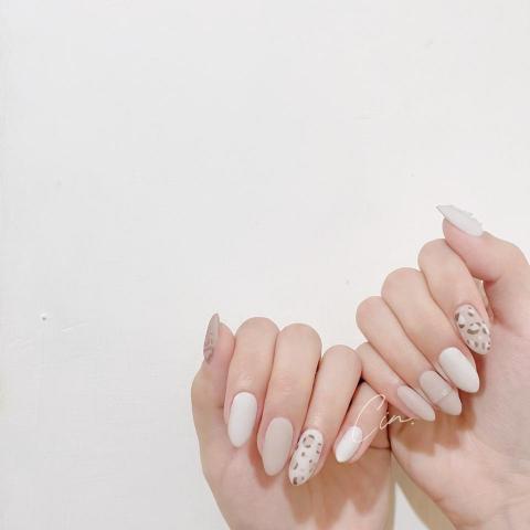 小懃 - 霧面凝膠美甲