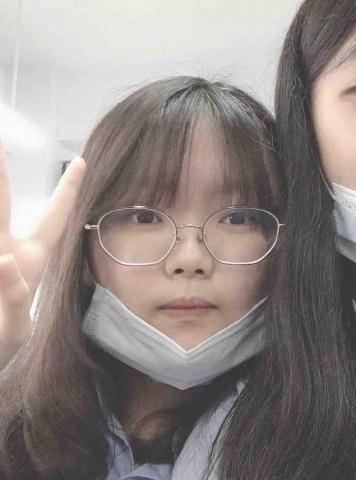 提供dcard土木服務的專家洪靖雅