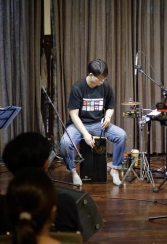 王慈鈺（爵士鼓教學及混音後製） - 