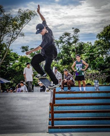 黃偉庭 - 斜桿子crooked grind 