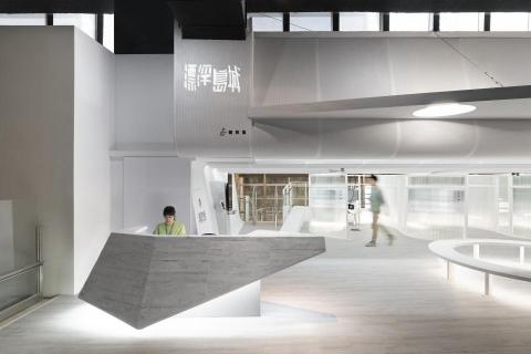 吳克修建築師事務所 - 《漂浮島城-VR藝廊》室內設計