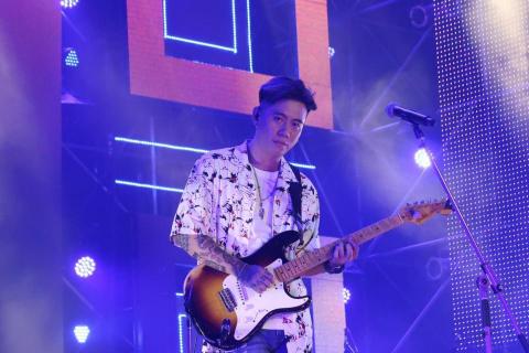 獅子Lion吉他手  - 