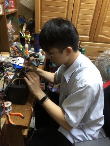 Alex Hoang專業音響維修工作站 -  Hey 各位!
電腦喇叭壞掉別急著丟,除非真的不行該放手,否則希望給它一次機會(Please give me),修一下也許我還是能讓它繼續為您帶來好聲音!? Alex Hoang專業音響維修工作站 -  Hey 各位!
電腦喇叭壞掉別急著丟,除非真的不行該放手,否則希望給它一次機會(Please give me),修一下也許我還是能讓它繼續為您帶來好聲音!?