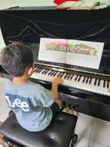 黃老師長笛/鋼琴教學 - 