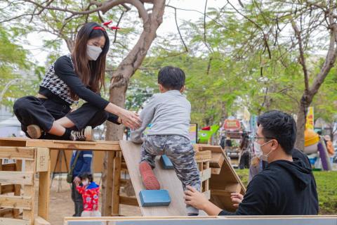 國中小家教/伴讀&mdash;徐瑋翎 - 參與中山大學人科學程2021年「街頭玩童」工作照
