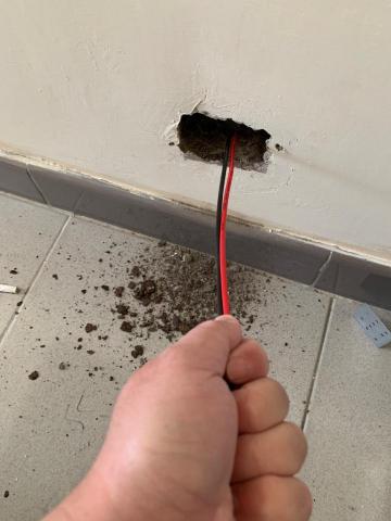 立成綜合水電空調 - 電線更新中