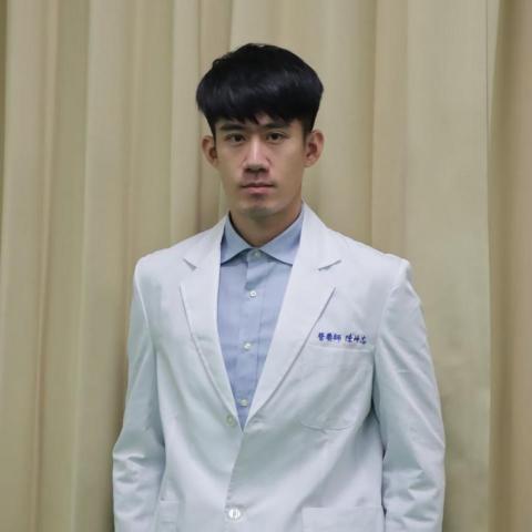 提供營養師服務的專家陳坤志