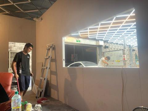 冠融工程行輕隔間輕鋼架暗架造型天花 - 