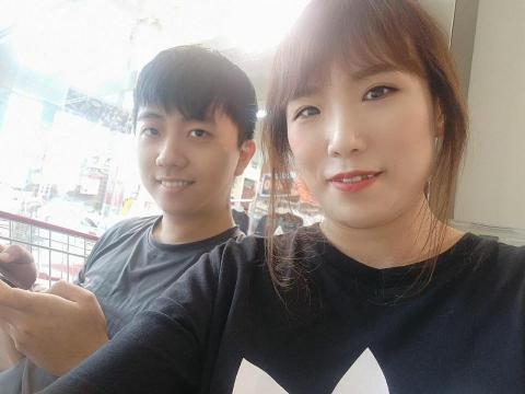 提供遛狗服務的專家劉邦彥