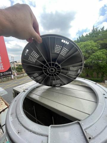 立成綜合水電空調 - 洗衣盤清洗後