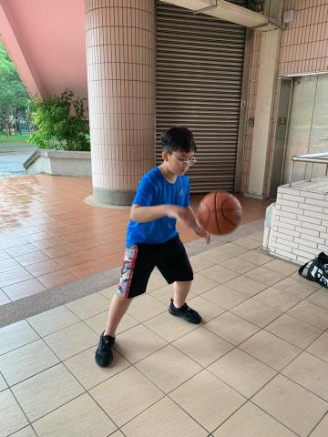 紘瑋籃球教室 - 