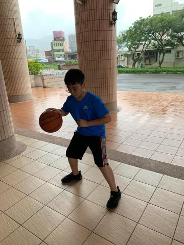 紘瑋籃球教室 - 
