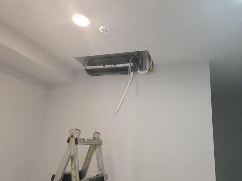 鴻展冷氣工程 - 施工中