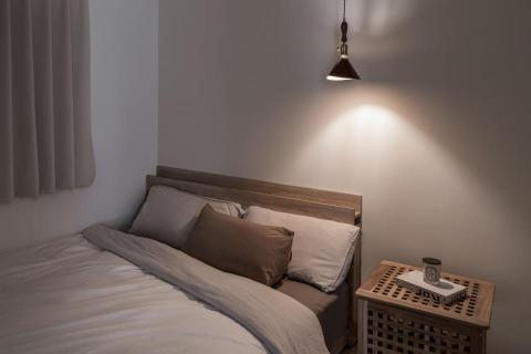 譯識設計 - -Simplicity-
▏台中 &middot; 新成屋
▏19坪 &middot; 三房一廳兩衛
▏2貓2大人 &middot; 精緻極簡
▏客臥設計