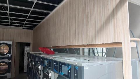 享木作職人企業社 - 機器上方活動可掀隔屏方便日後維修 享木作職人企業社 - 機器上方活動可掀隔屏方便日後維修