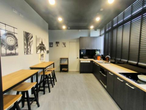 邑笙國際實業有限公司 - 