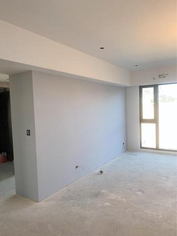 御福企業有限公司 - 客廳跳色施工後