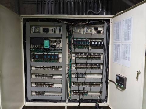 eric鄭 - PLC自動控制箱