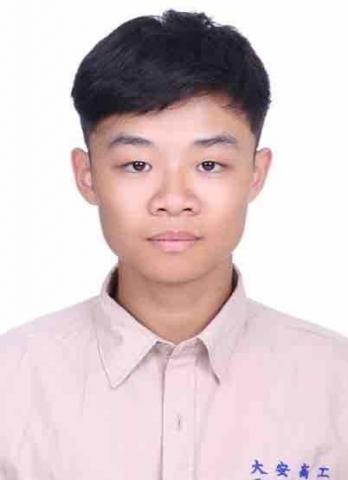 提供今日職棒服務的專家沈珀湶