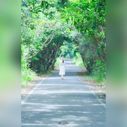 DC Photograthy - 喜愛景帶人的方式呈現作品的故事性。
風格可以無限，著重欲呈現的故事感。