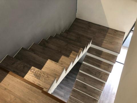 賴哥木地板專業施工 - 