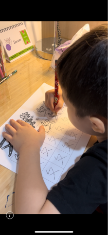 林姵彤 - 低年級注音教學