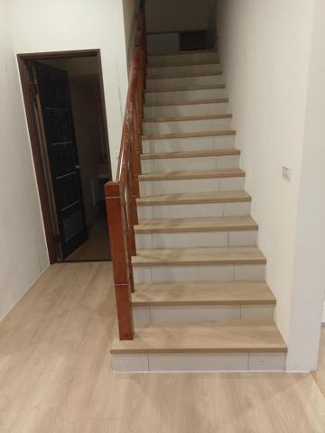 賴哥木地板專業施工 - 