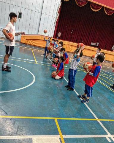 投籃技術指導 Shooting Trainer - 百齡國小課後班，讓孩子們感受到運動的美好