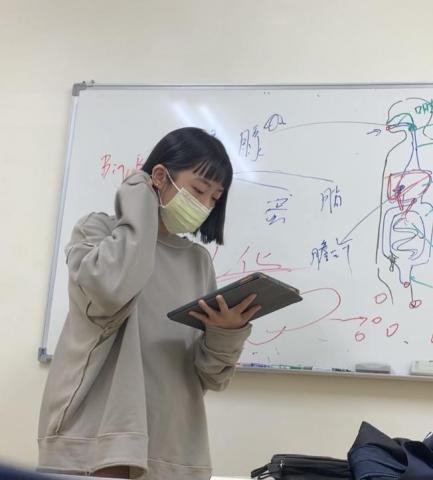 鄭皓慈 - 補習班授課講師