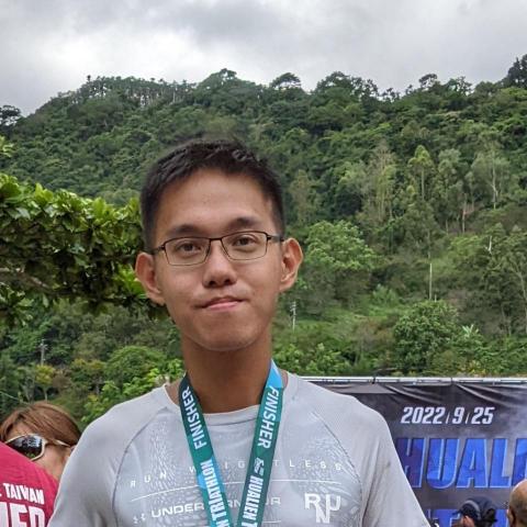 提供高中化學服務的專家楊易儒