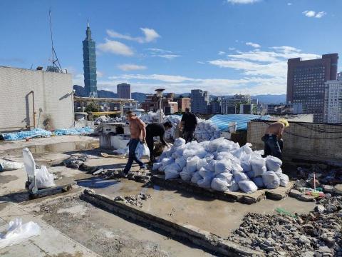 防水、地坪、抓漏、壁癌專家 - 台北市阿波羅大廈商業大樓屋頂房水