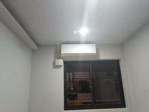 鴻展冷氣工程 - 