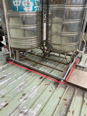 小廖 - 水塔進水管施工