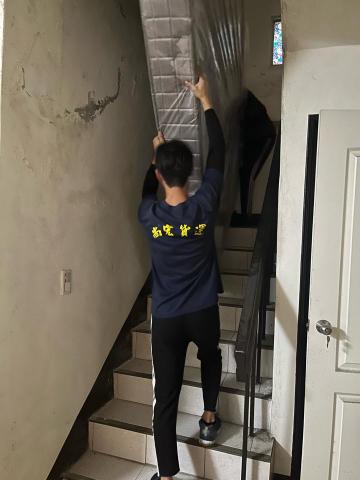 蜂巢HOenycomD二手傢俱店 - 