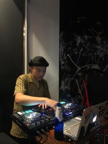 TakeOffMusicStudio - DJ