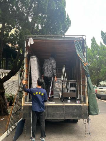 蜂巢HOenycomD二手傢俱店 - 