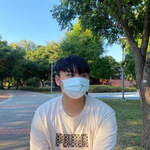 提供唱歌唱歌服務的專家Jason C