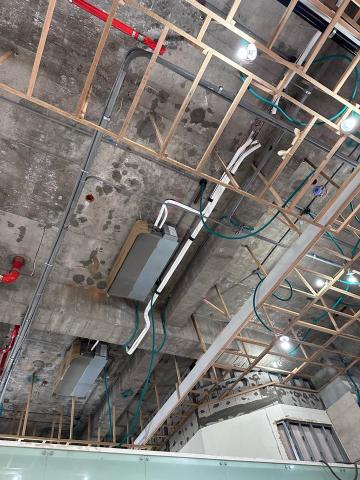 永舜節能有限公司 - VRF大型空調 配管作業工事  永舜的精神管路要整齊 永舜節能有限公司 - VRF大型空調 配管作業工事  永舜的精神管路要整齊