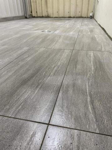 陳子旭 - 地板騷底磁磚工程 陳子旭 - 地板騷底磁磚工程