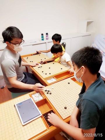 林鼎鈞 - 指導棋