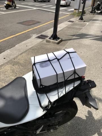 賴祺烜 - 之前幫客戶跑腿代購吹風機並送至客戶手中